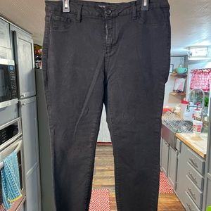 Ms Cello black sharkbite hem women’s jeans size 1